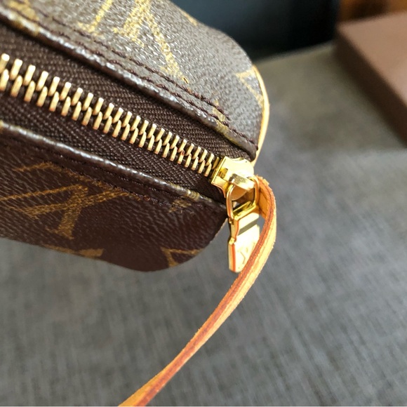 Monogram Mini Papillon. - Picture 9 of 16